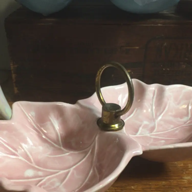 Pink Leaf Dish