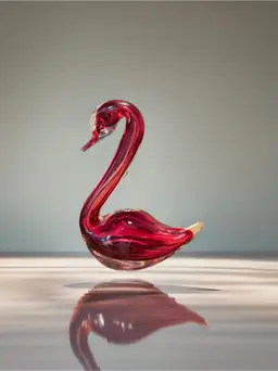 #01 Vintage Red Art Glass Swan Figurine – Hand Blown Murano Style Home Decor