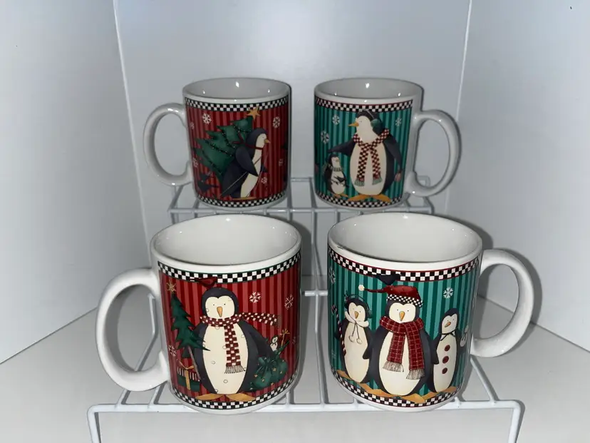 #53 1998 Sakura Debbie Mumm Set of 4 Christmas Holiday Penguin Coffee Cups/Mugs in Original Box