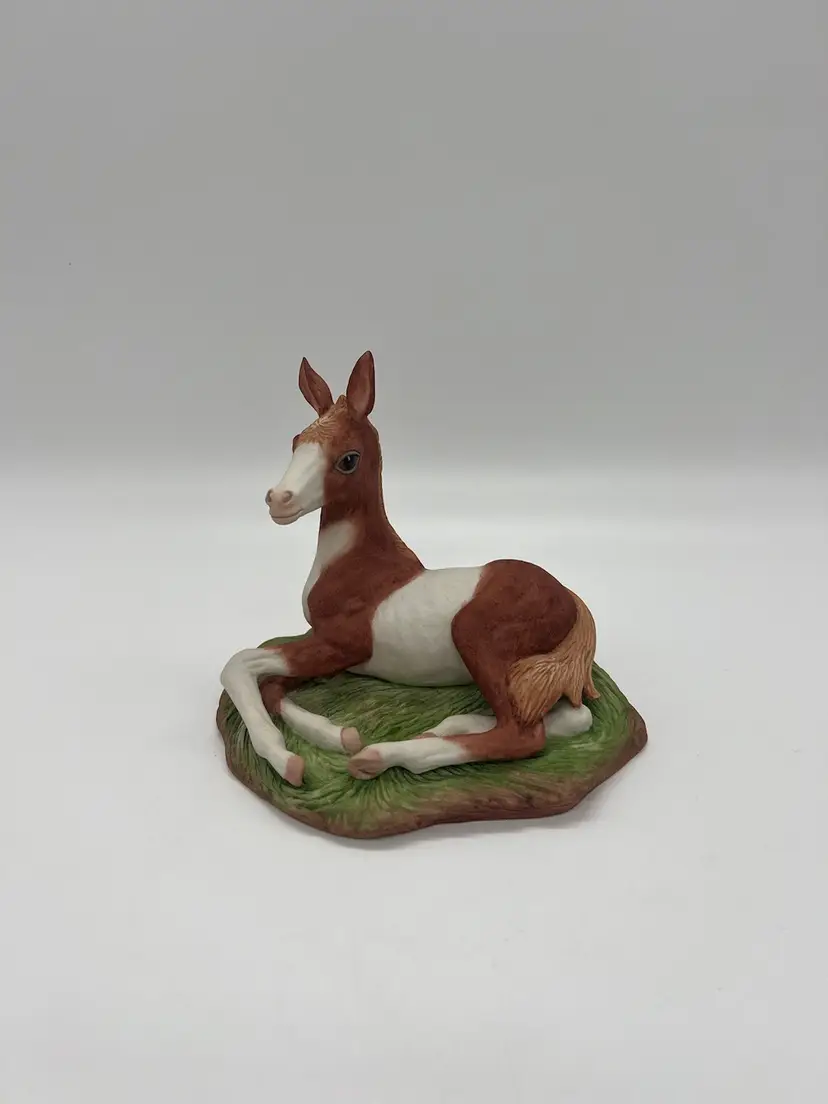 Boehm Porcelain Resting Colt Foal Horse #40123 Figurine Sculpture