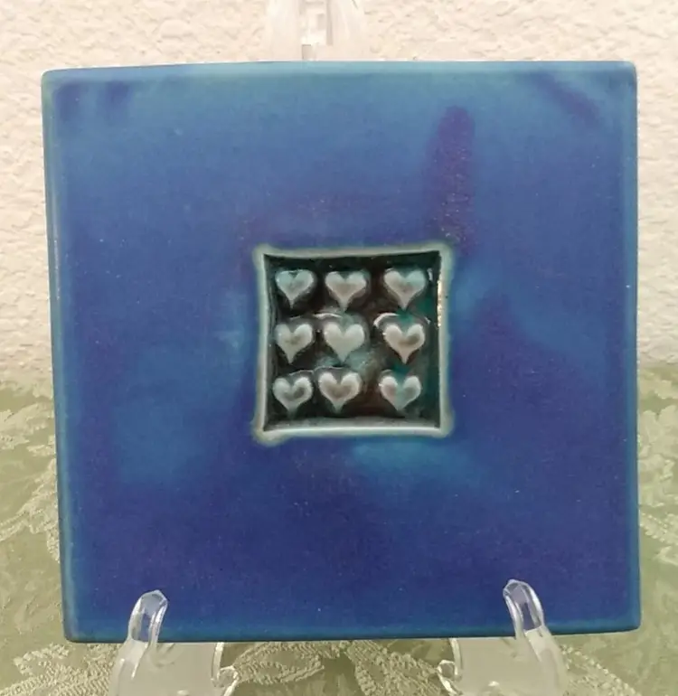 Michael Cohen Pottery Cobalt Blue Valentine Hearts 1999 Trivet Tile Wall Art 5.5"