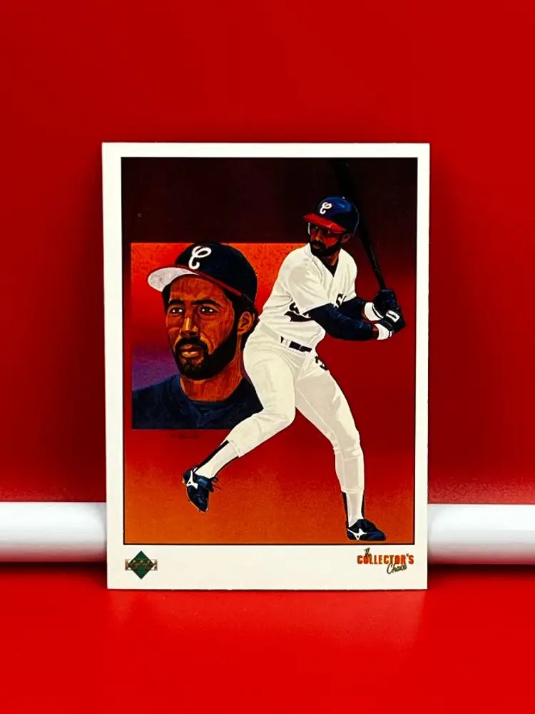 1989 Upper Deck Collector Baseball Card Club White Sox Harold Baines #692