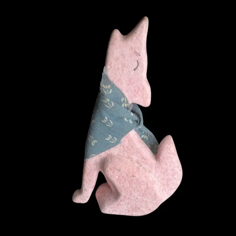 Z. Pink Howling Coyote 4.25”Hx2.5”L