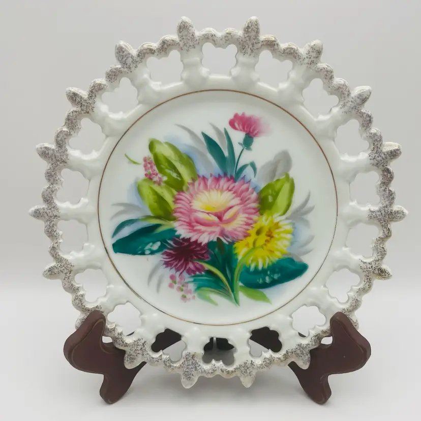 Hand Painted, Bright Florals/Foliage, Fleur De Lis Edge, 8” Ceramic Plate, Japan