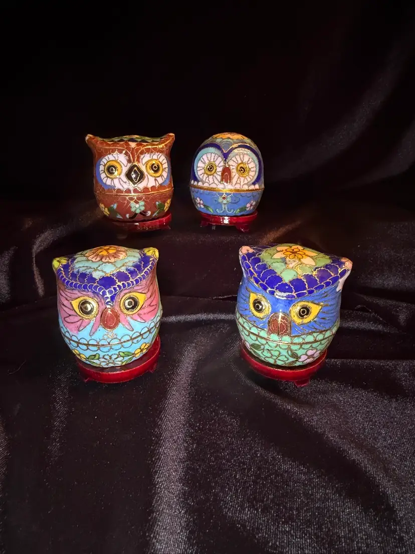 Stunning Vintage Chinese Cloisonné Owl Trinket Boxes (Set of 4)