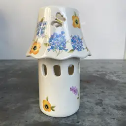 Vintage  FAIRY LAMP Tea Candle Holder Floral Insect Butterfly Home Interiors  6"