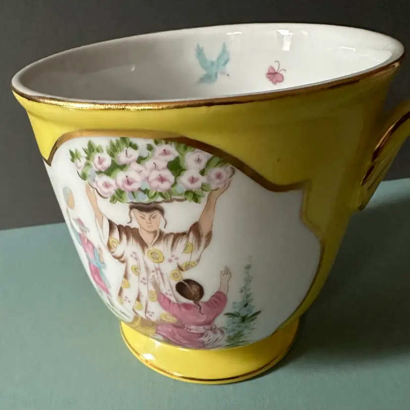 Vintage Chinoiserie Cache pot Mcm Decorative Container 2 Scenes Interior Decoration Too 4.5” Amazing Yellow