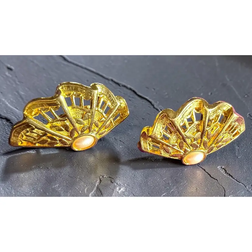 Vintage Coro Gold Tone Faux Pearl Wing Fan Clip On Earrings