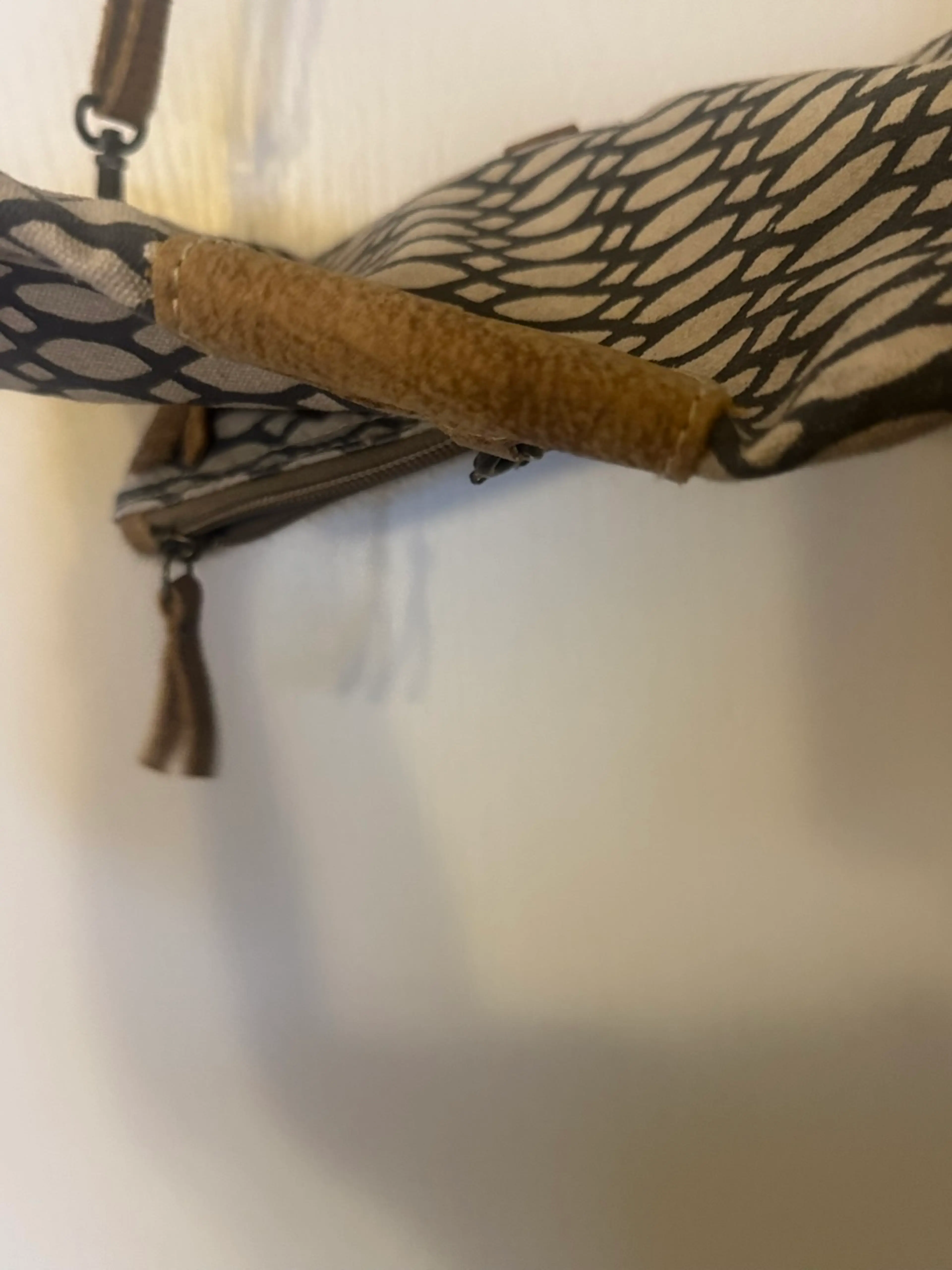 Image 4 of 9