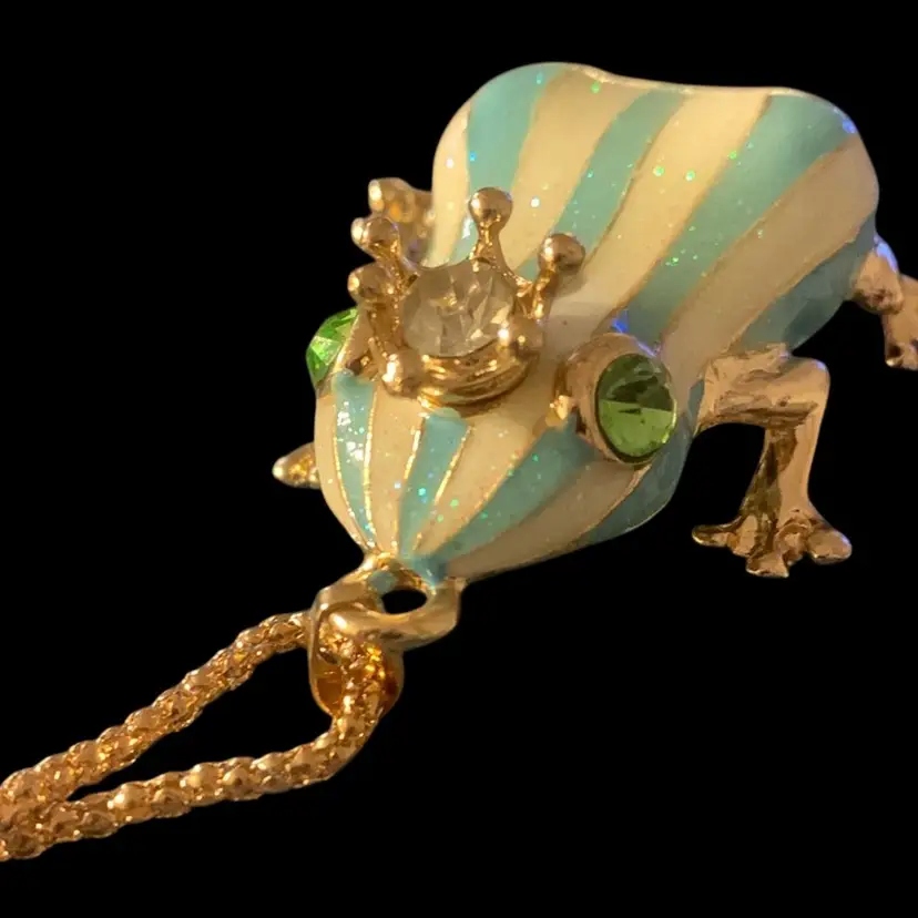 Betsey Johnson Frog Prince Blue And White Pendant Lovely Gold Tone Chain 27”x 2”