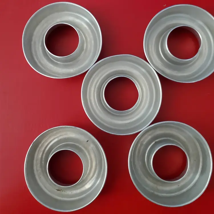5 Vintage Silver Color Aluminum Jello / Donut Mold Rings 3.75" Round