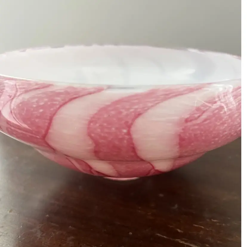 Original Bermuda Glass Blowing Studio Hand Blown Pink  7” Console Bowl