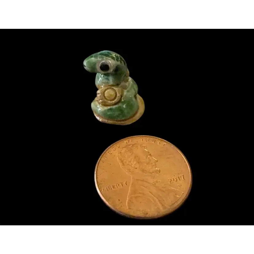 #13- Vintage  Animal Sculpture Figurine/Bead Made In Ecuador Hand Made As Pictured