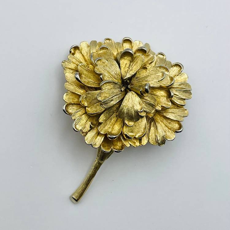 Signed Marcel Boucher Vintage Gold Tone Flower Brooch P8911