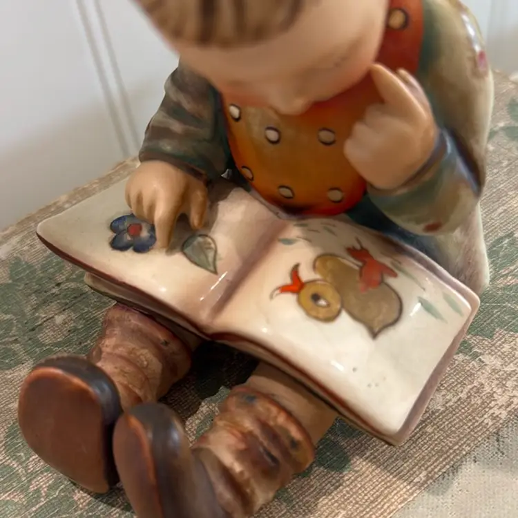 Goebel Hummel "Book Worm" Little Girl Reading Book