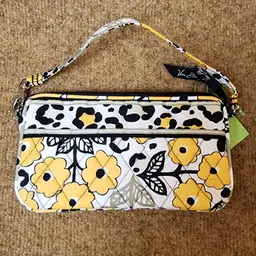 NWT Vera Bradley Go Wild Wristlet Yellow/White/Black Floral Quilted Retired Zip