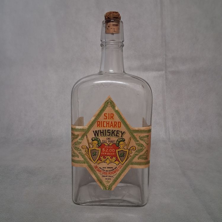 Pre Prohibition Sir Richard Whiskey Bottle Empty Quart Glass Bottle St Paul MN