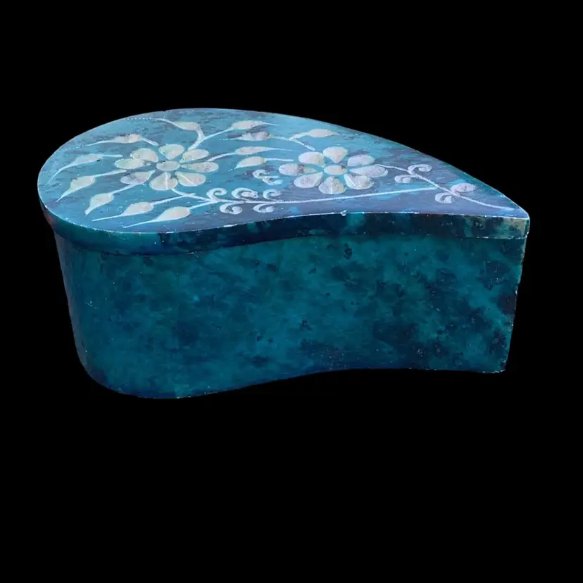 Vintage World Market box Carved Heart Tricketbox