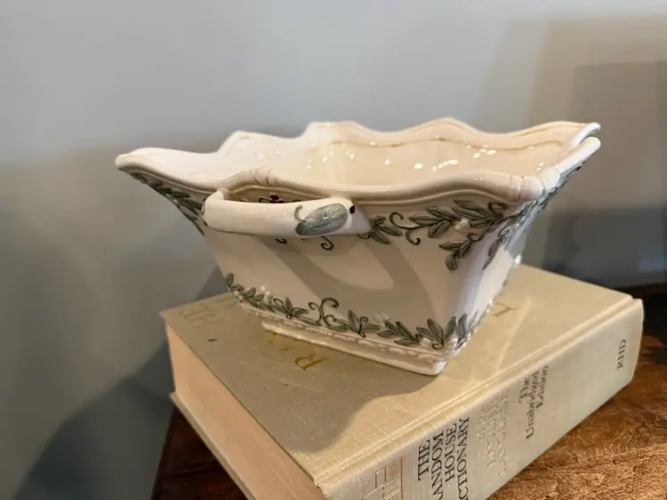 Holiday Traditions Holly & Bayberry Serving Bowl