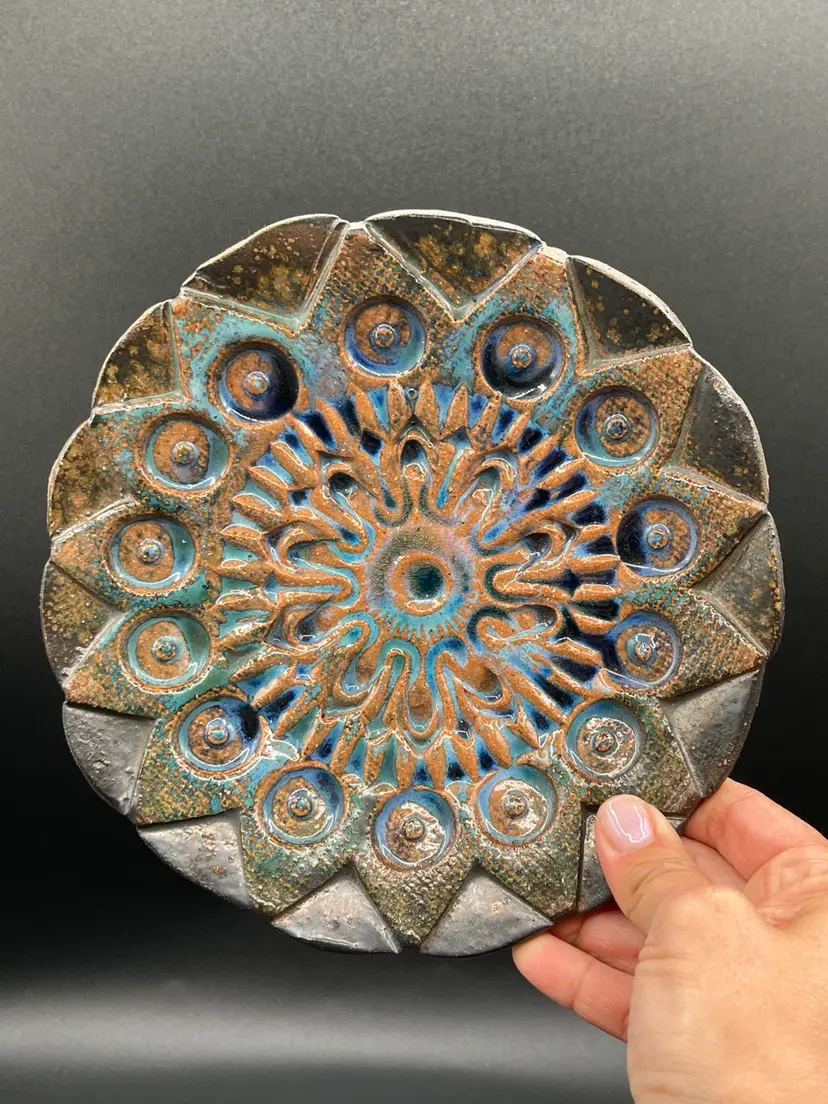 Inga Bor Studio Art Pottery Raku Plate 7.75”🌞