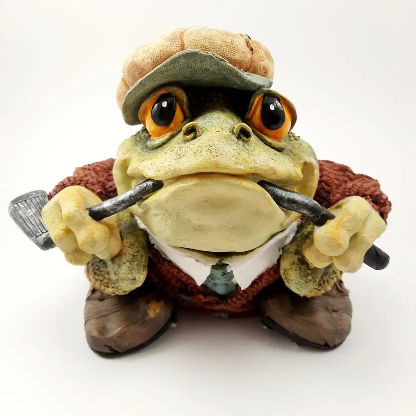 Golfing Frog Toad Figurine Sculpture Frog Biting Golf Club