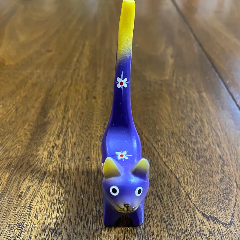 Wooden Purple Cat Ring Holder