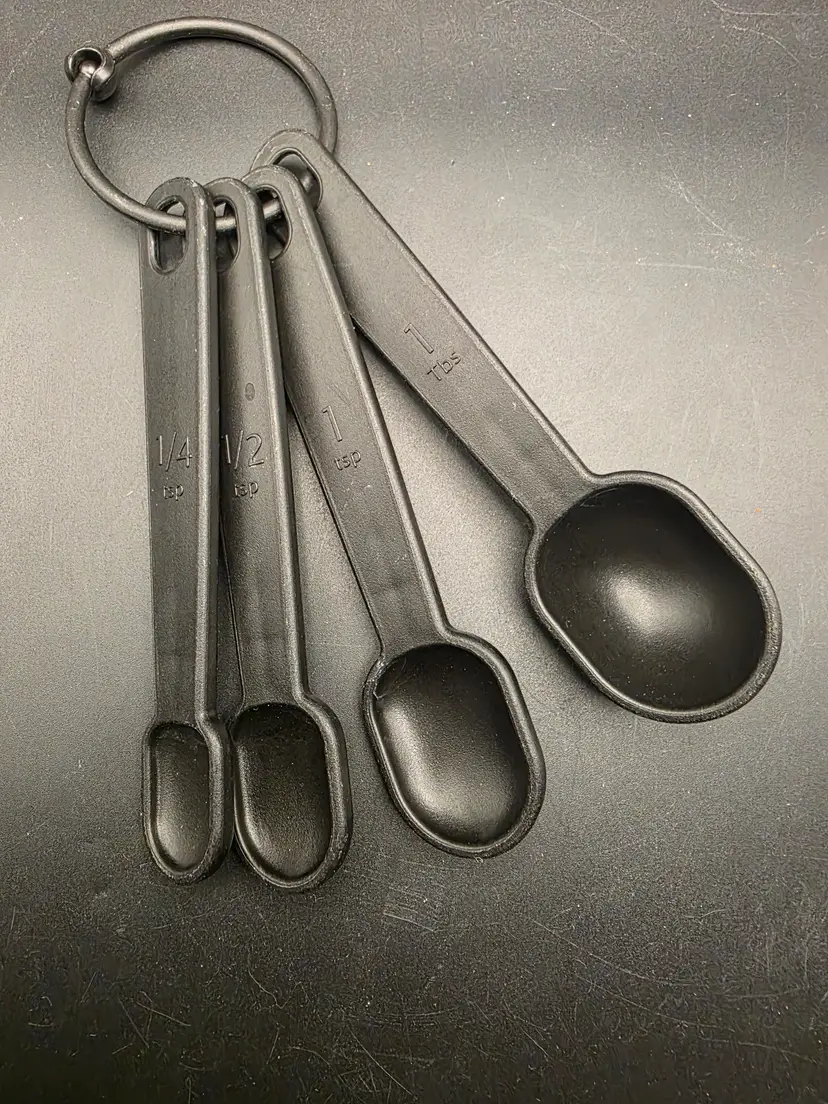 Measuring spoons