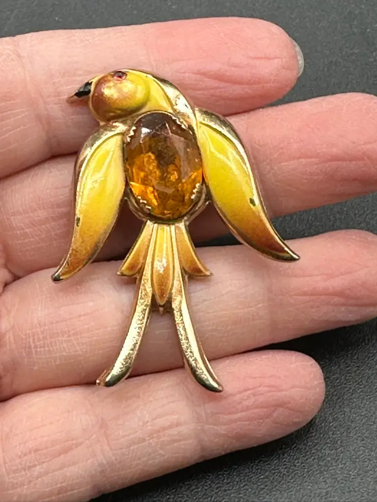 Vintage CORO Amber Rhinestone Belly Flying Bird Gold Tone Pin Brooch