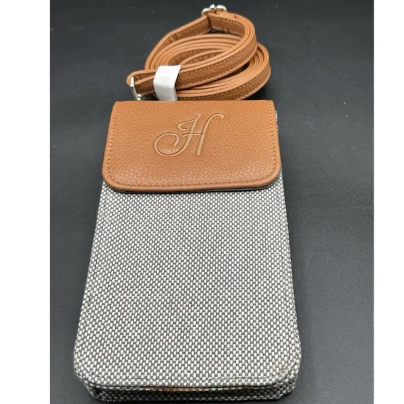 NEW Thirty-One Call Me Crossbody In Two Tone Weave W/Caramel Monogrammed H