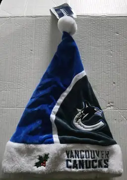 Vancouver Canucks Logo Colorblock Santa Hat NHL Hockey (Forever Collectibles)