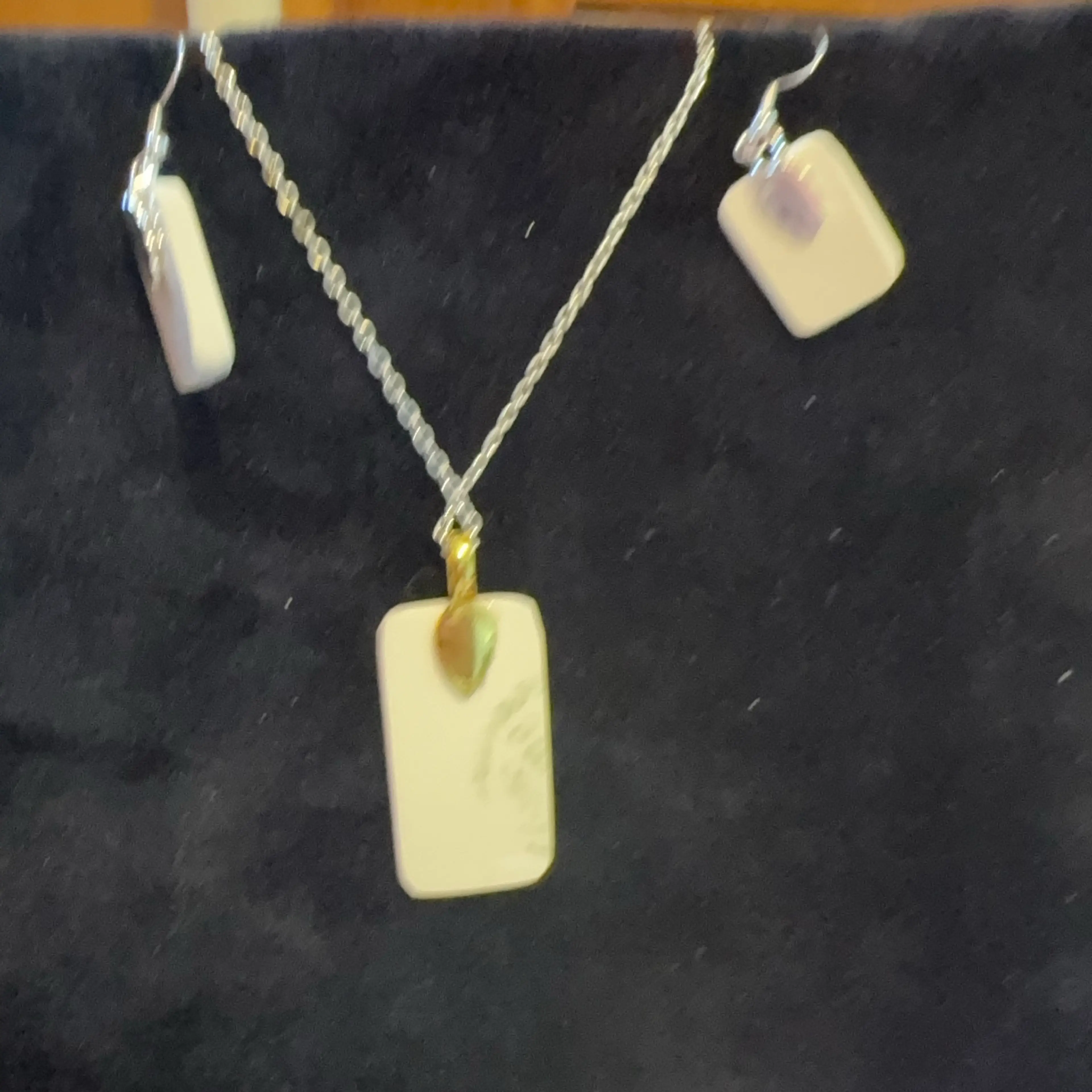 Image 2 of 2
