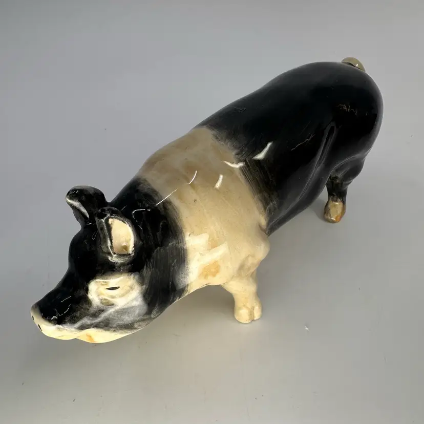 Acorn Ceramic Sow Pig Collectible Figurine / Made in U.K.