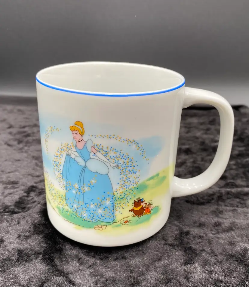 Vintage Disneyland Cinderella Walt Disney World Coffee/Tea Mug, Cup, Japan MINT