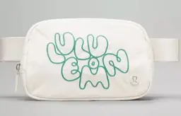 Lululemon Belt Bag NWT