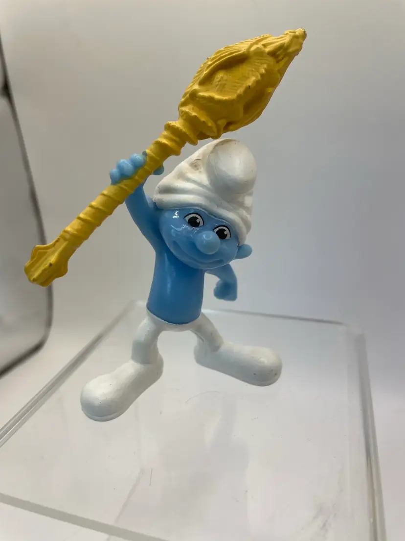 2011 McDonalds Happy Meal Toy . The Smurfs , Clumsy #5