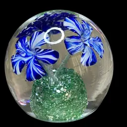 Art glass paperweight