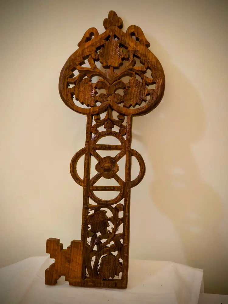 Share Rosewood Decorative Key 15 1/4 inch - Made in India