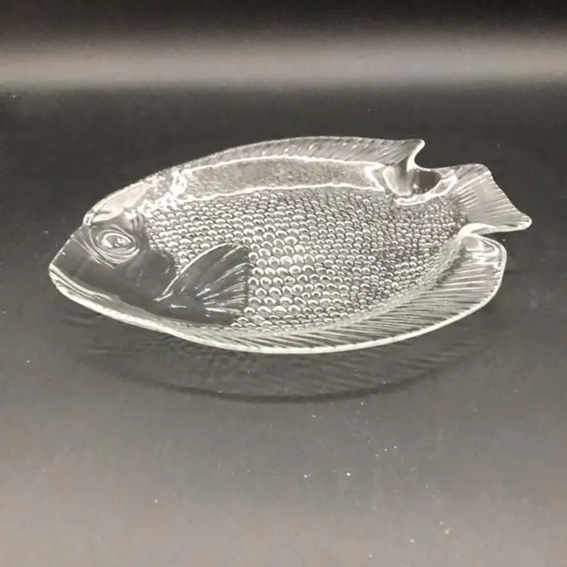 Vintage Arcoroc Clear Pressed Glass Art Fish Dinner Serving Plate Made In France