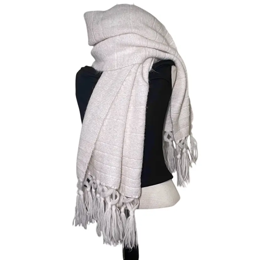 Vintage Finely Knit Large Winter Scarf / Shawl in White w Knotted Fringe, 70"x26"