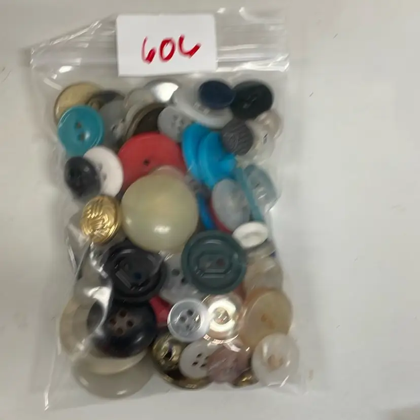 Bag Of Buttons 606