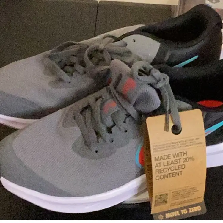 Nike Star Runner 3(GS) Size 6Y