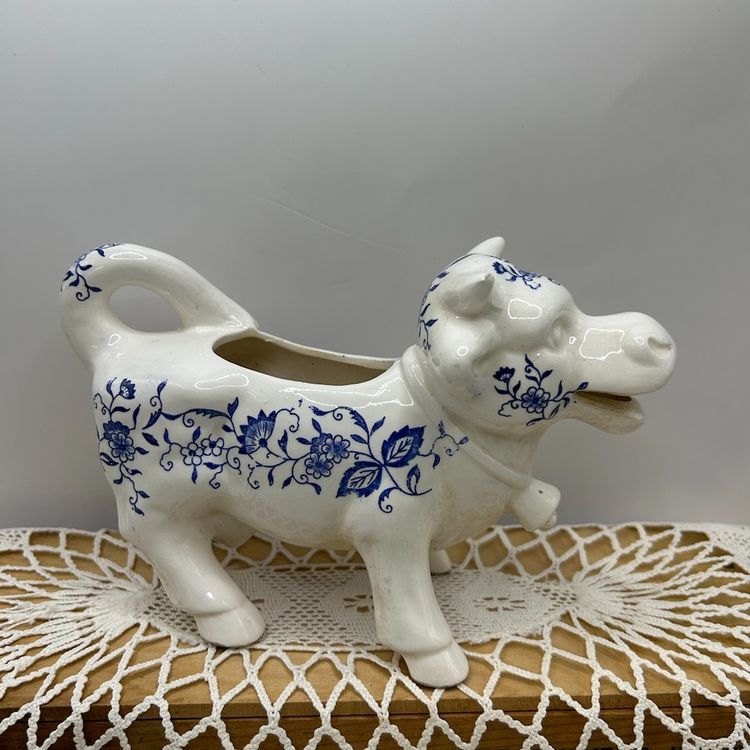 Cow Creamer No Markings 7 1/2x 4 1/2