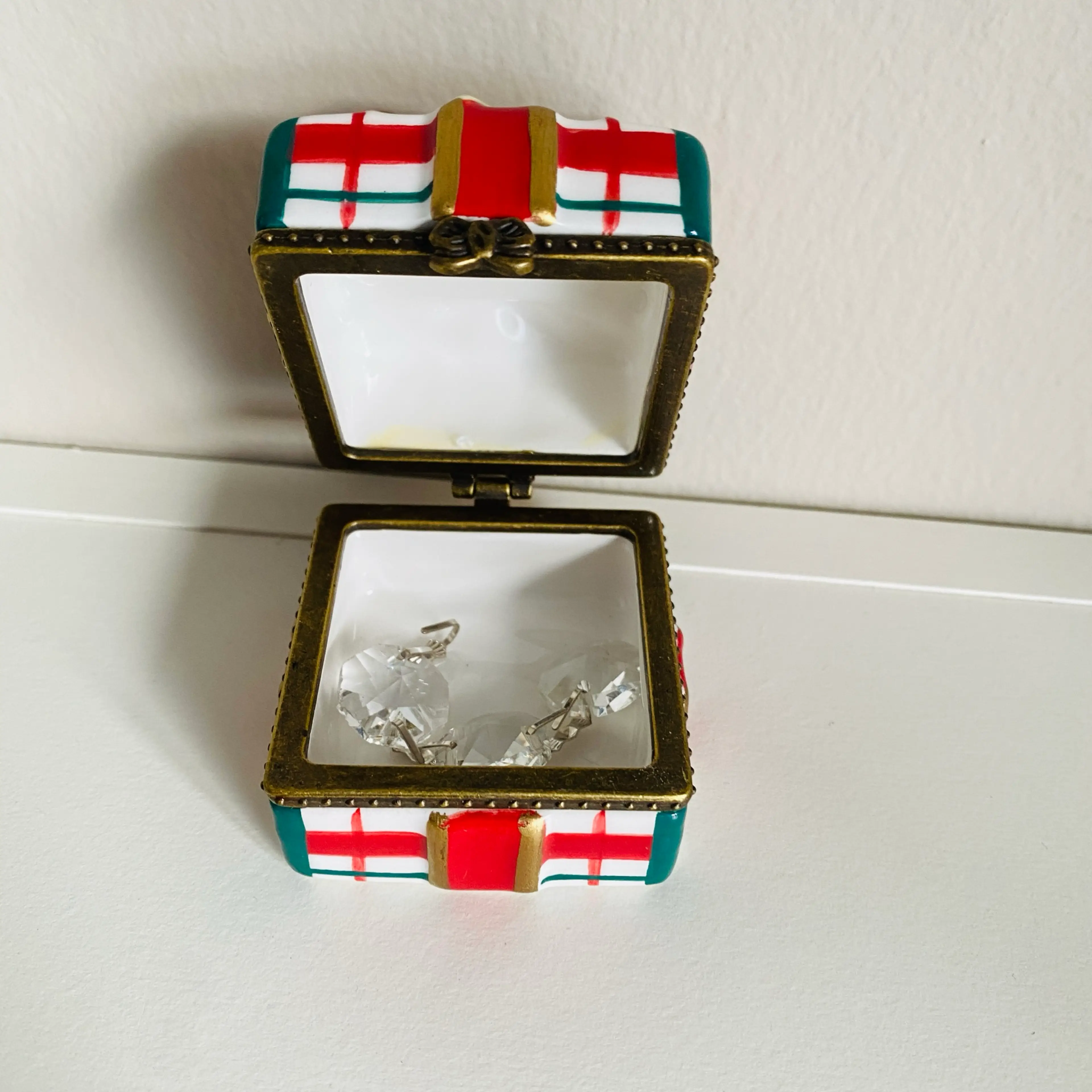 Image 4 of 7