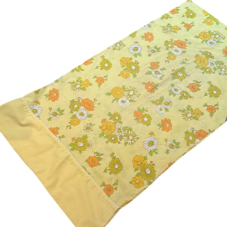 #01 - Set Of 2 Vintage King Sized Pillow Cases Yellow Orange Green White