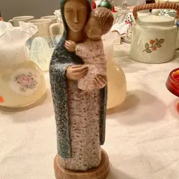 #09 - Madonna And Child