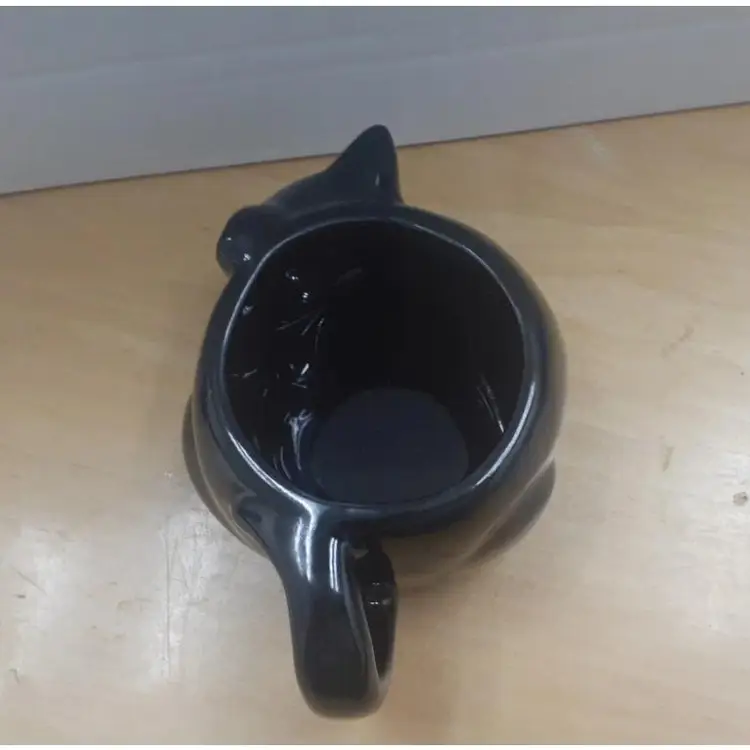 Vintage ceramic Halloween black cat mug made in Japan