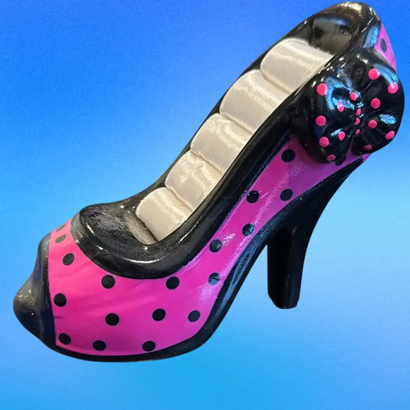 Ceramic Ring Holder Shoe- Contemporary