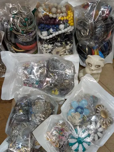 Auction Unboxing 🎉