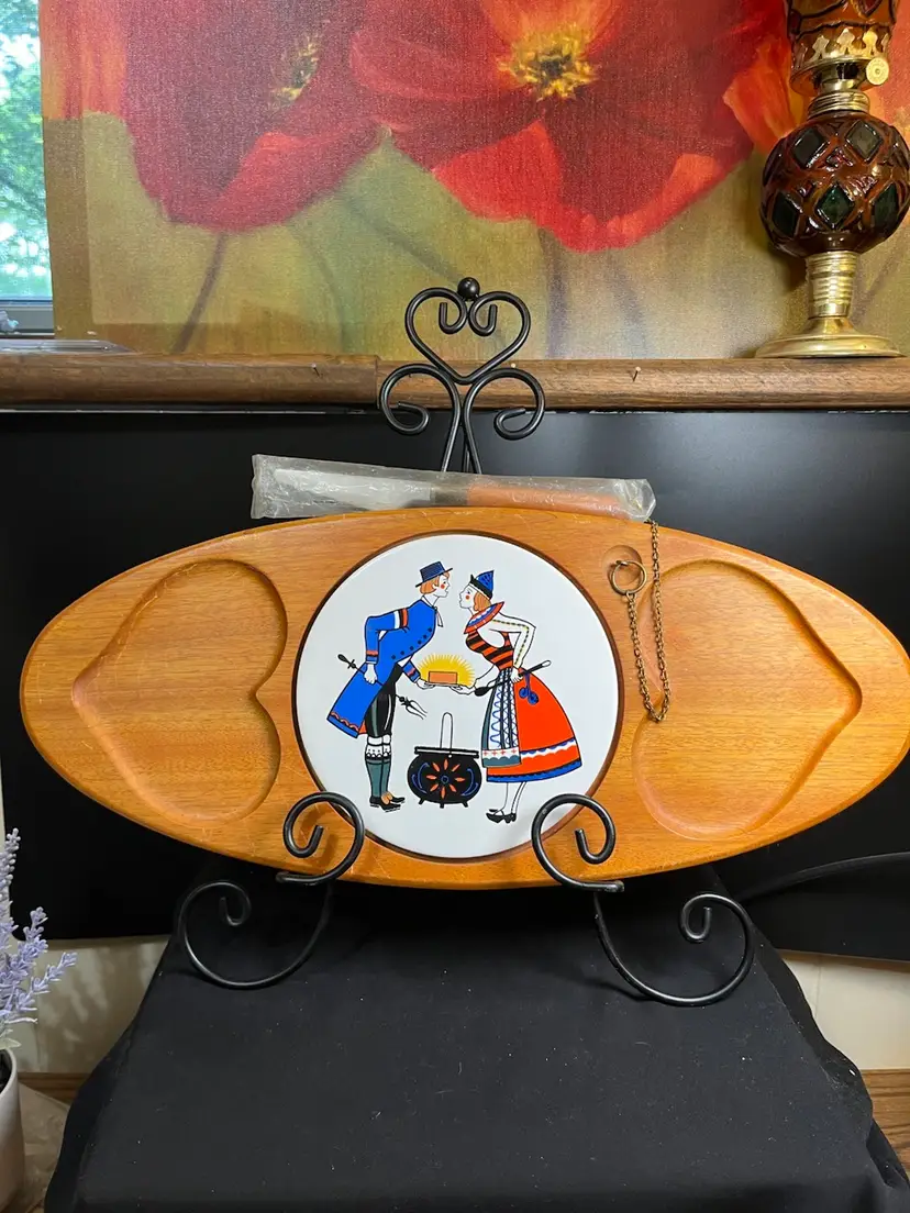 Enesco-Made in Japan-Charcuterie before Charcuterie was Cool! Pennsylvania Dutch or Swedish Inspired Ceramic Tile w/ Wooden Base-2 Concave Hearts to Hold Meats and Cheeses. Appears to Have Never Been Used. Spreader Knife Remains in Plastic Wrap- Lot 50