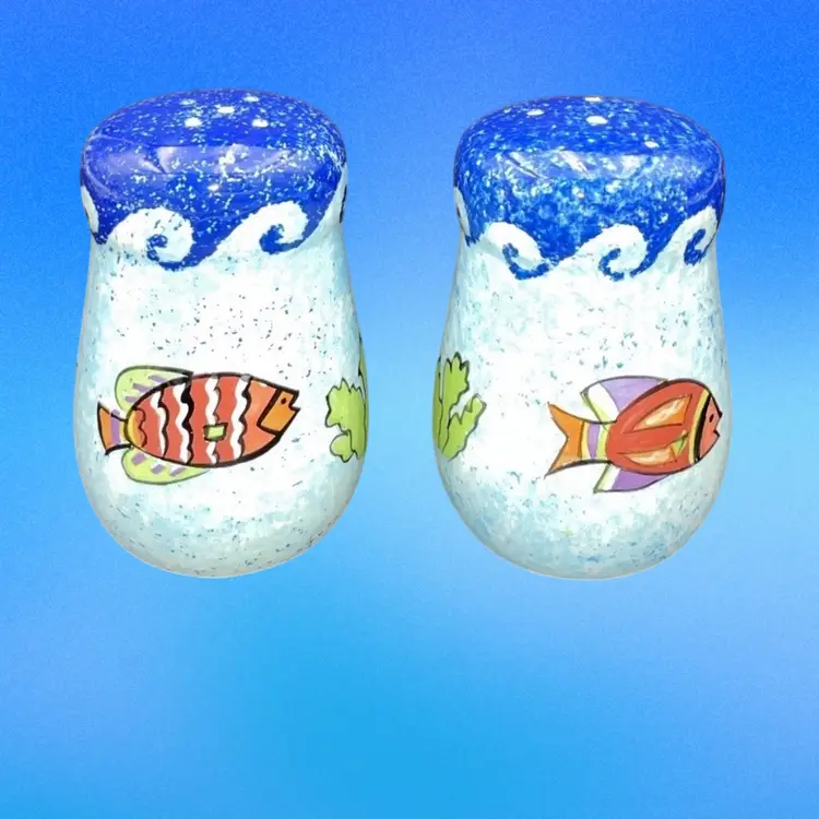 PISCES Fish Ocean SANGO Salt & Pepper Shakers Excellent Condition Gift